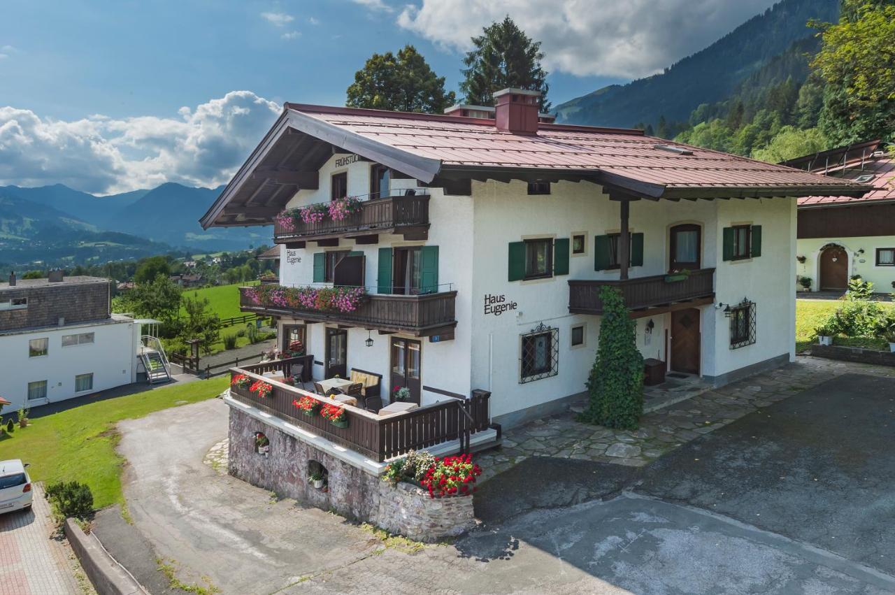 Fruehstueckspension & Appartements Eugenie Кіцбюель Екстер'єр фото